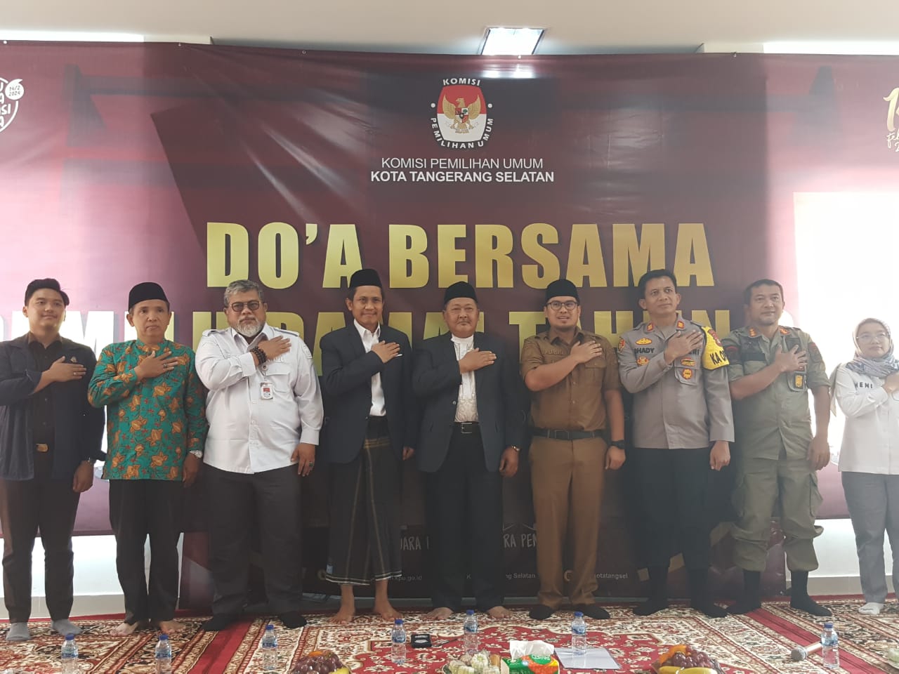 KPU Tangsel Gelar Doa Bersama, Pilar Sebut Ini Upaya Terakhir Hadapi Pemilu Foto : Mg.Nabil