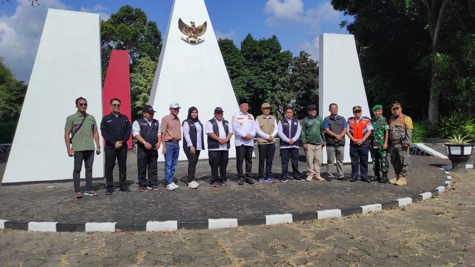 Masa Tenang Pemilu 2024, Warga Bisa Ikut Menertibkan Atribut Kampanye Foto : Ist
