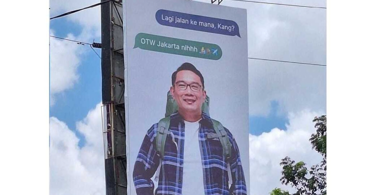 Mejeng di Billboard Foto : Ist