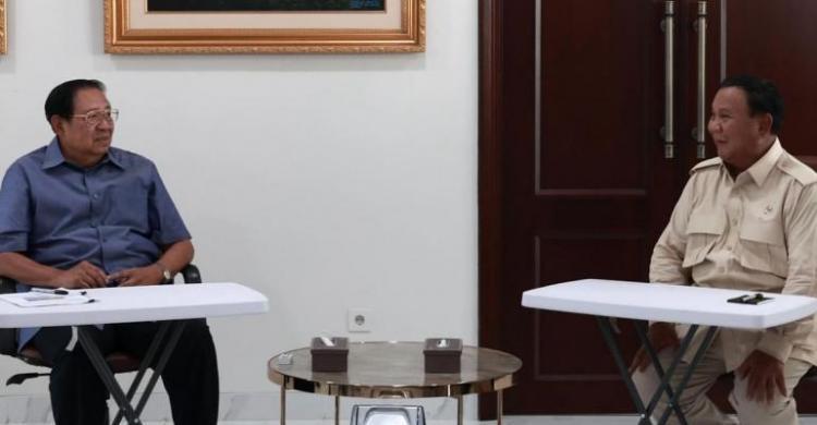 SBY: Kini Pak Prabowo Komandan Saya Foto : Ist