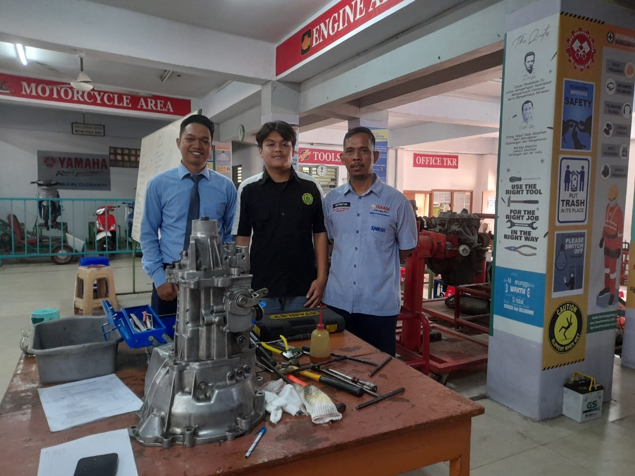 SMK Triguna Utama Bersiap Tampil Di LKS Tingkat Provinsi Siswa SMK Triguna Utama bakal ikuti LKS tingkat Provinsi Banten(mg1)
