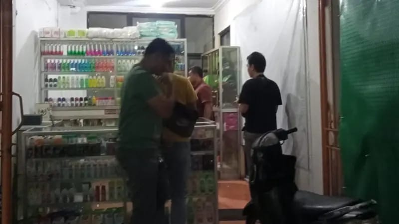 Toko Kosmetik di Tangerang Jualan Obat Terlarang, Polisi Sita Ratusan Butir Excimer dan Tramadol Foto : Ist