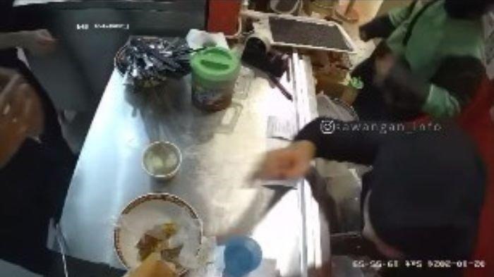 Viral Oknum Ojol Pukul Pegawai Restoran di Ciputat Timur, Polisi Cek TKP Foto : Ist