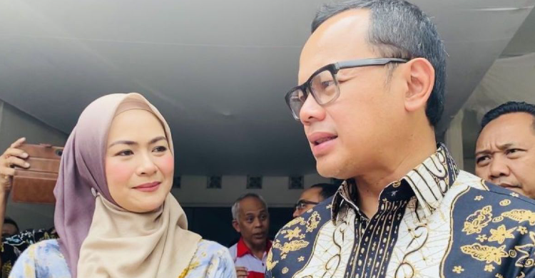 Wali Kota Bogor Minta KPU Tanggung Jawab, Suara Istrinya Hilang Di Sirekap Foto : Ist