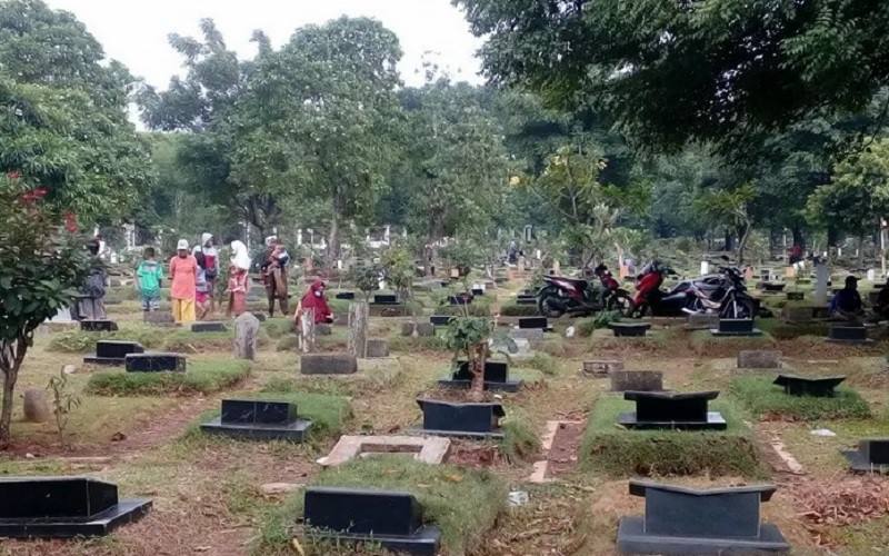 Jelang Ramadan, TPBU Cempaka Putih Mulai Ramai Didatangi Peziarah Foto : Ist
