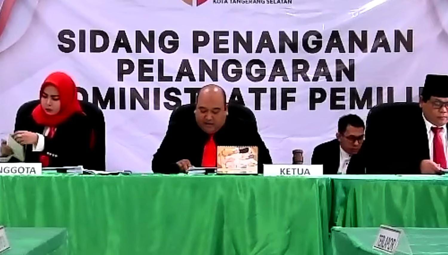 Sidang Dugaan Pelanggaran Administratif Pemilu, Bawaslu Tangsel Sarankan Terlapor Konsultasi ke KPU Foto : Ist