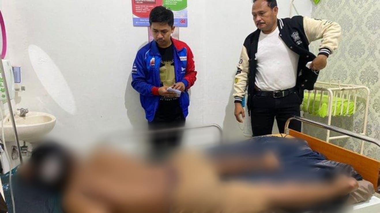 Diduga Karena Persaingan, Pemuda Pedagang Bensin Eceran Dipukul Dengan Sajam di Tangsel Foto : Ist