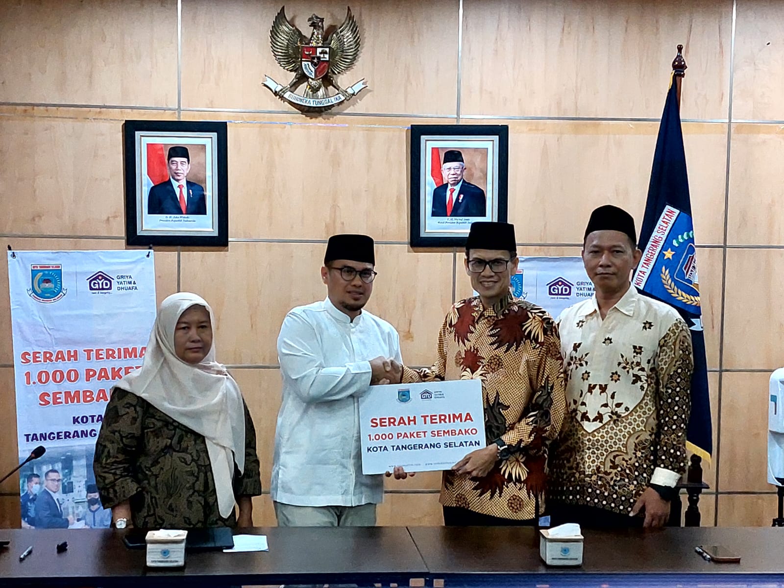 Gandeng LAZ Griya Yatim dan Dhuafa, Pemkot Tangsel Salurkan 1000 Paket Sembako Foto : Ist