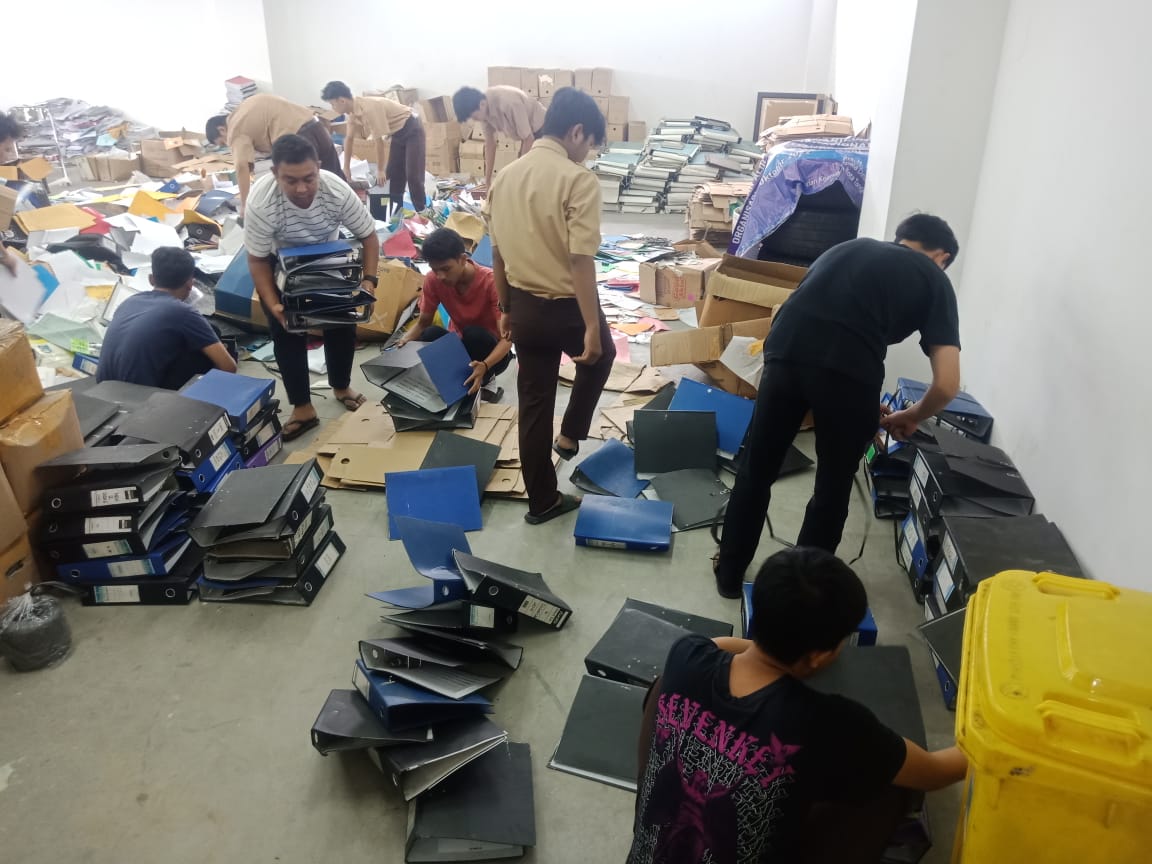 Kegiatan Tenaga Harian Lepas di Dinas Perpustakaan dan Kearsipan Tangsel Foto : Ist