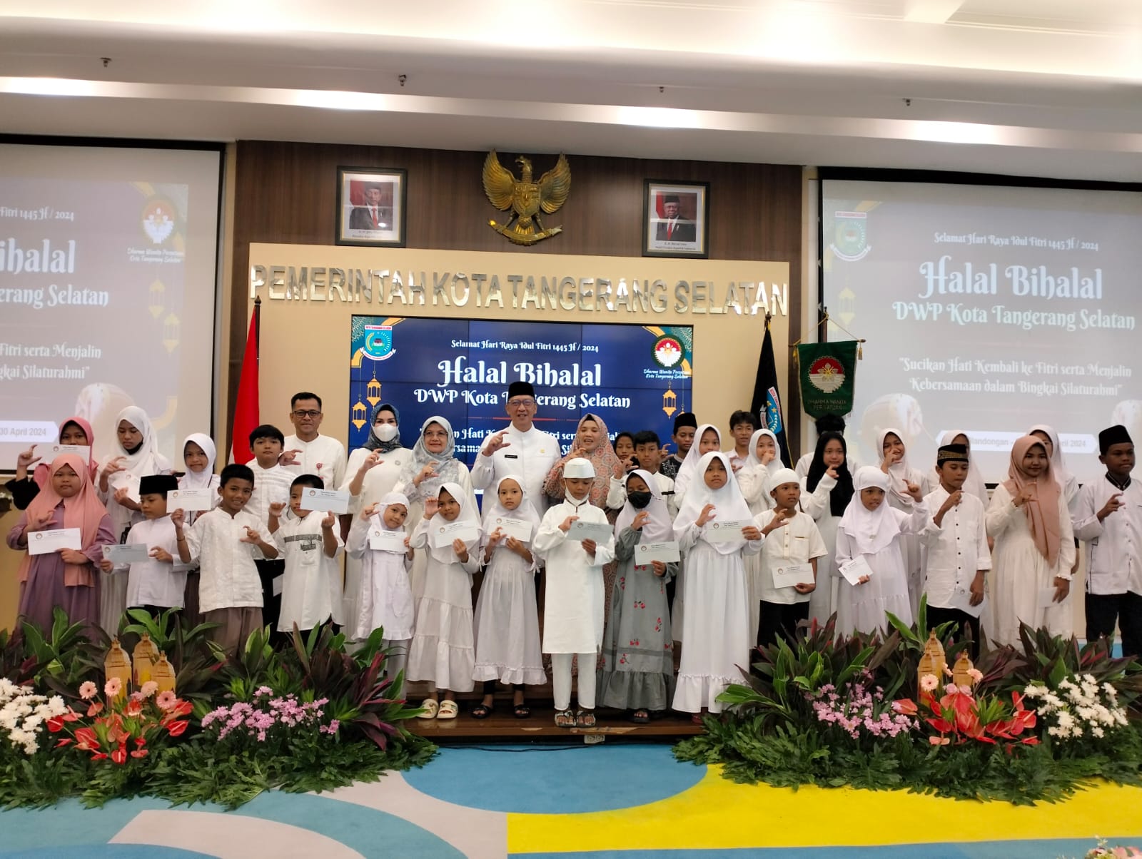 Manfaatkan Momen Halal Bihalal, DWP Tangsel Santuni Puluhan Anak Yatim Foto : Ist