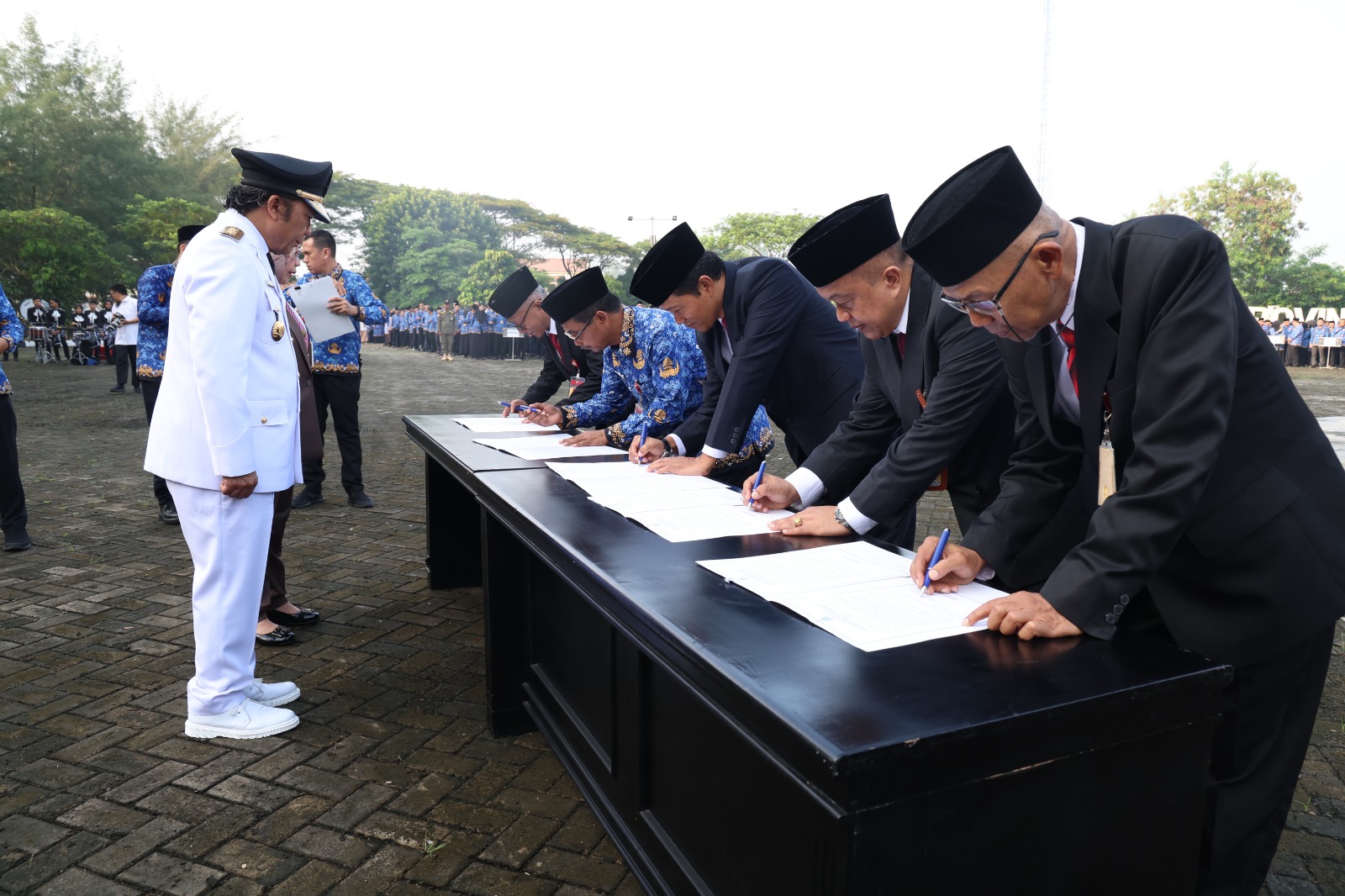 Penandatanganan Pakta Integritas Pelaksanaan Aksi Pencegahan Antikorupsi Foto : Humas Pemprov