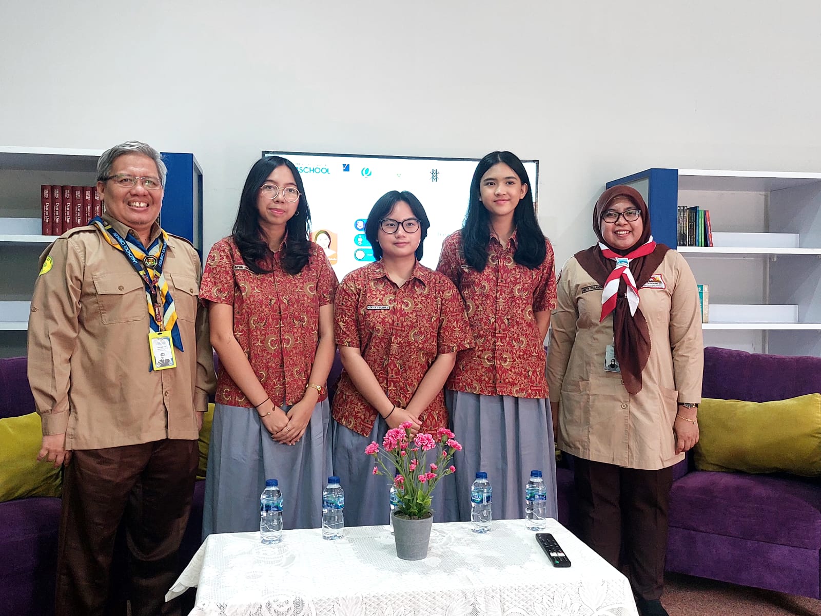 4 Siswi Labschool Cirendeu Diterima Universitas Bergengsi di Dunia Foto : Ist
