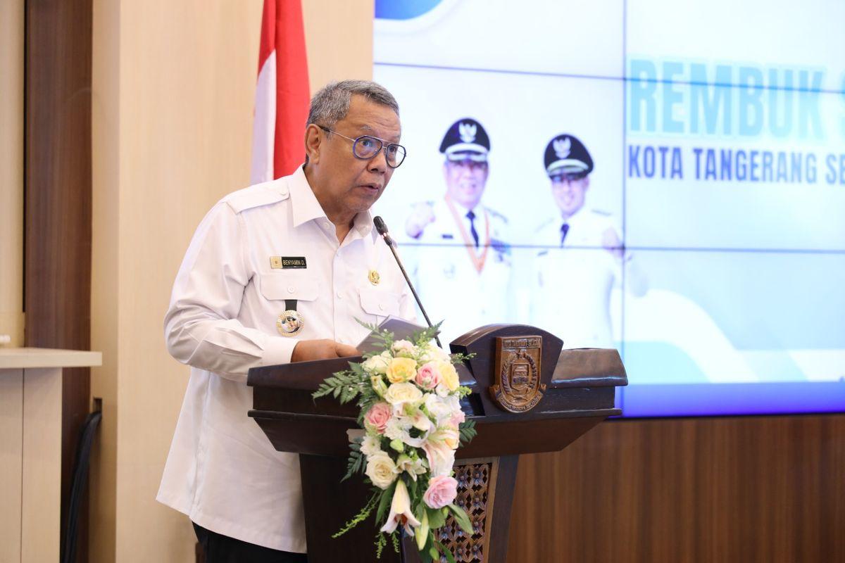 Benyamin Minta Tunda Study Tour & Razia PO Bus Walikota Tangsel Benyamin Davnie meminta kegiatan studi tour ditunda, dan pengecekan ketat KOR PO bus.(dra)