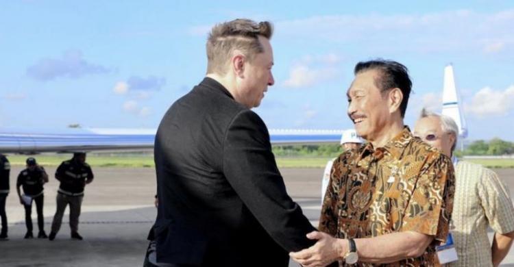 Elon Musk Tiba Di Bali, Dijemput Langsung Luhut Foto : Ist
