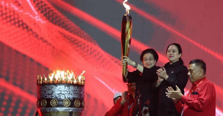 Mega Candai Puan, Tukar Posisi Jabatan Foto : Ist