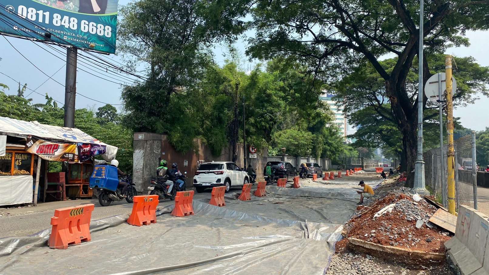 Perbaikan Jalan Kelapa Dua Mengakibatkan Kemacetan Parah dan Memakan Korban Foto : Ist
