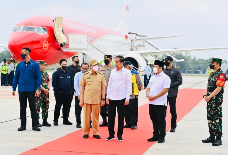 Peringati Hari Lahir Pancasila, Jokowi Di Riau, Mega Di Ende NTT Foto : Ist