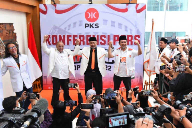 Rencana PKS Gabung Ke Prabowo Belum Mendapatkan Sinyal Foto : Ist