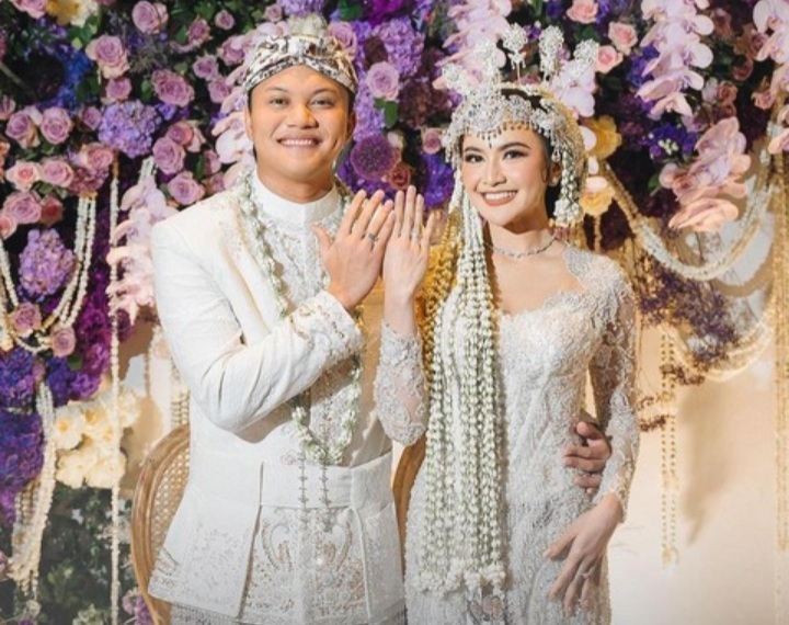 Rizky Febian-Mahalini Gelar Resepsi Perkawinan Dengan Adat Sunda Foto : Ist