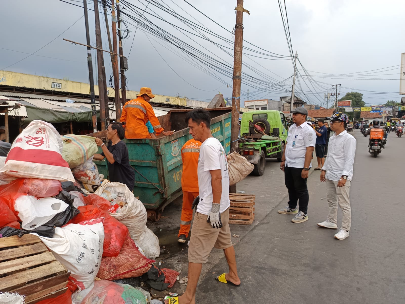 Tekan Produksi Sampah, DLH Tangsel Maksimalkan Fungsi TPS3R dan Bank Sampah Foto : Ist