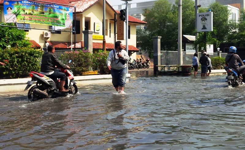 Awas, Banjir Rob Ancam Warga Pesisir Jakarta 4 Hingga 10 Juni 2024 Kawasan Jakarta Utara terdampak banjir rob. Foto : Ist