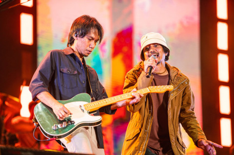 Eross Sheila On 7 Lelang Gitar Untuk Dukung Palestina Foto : Ist