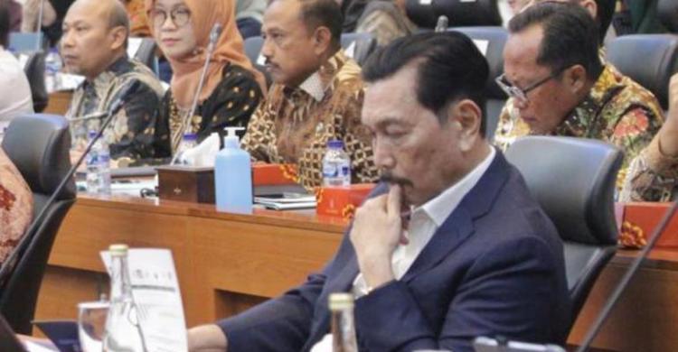 Luhut: APBN 2025 Defisit Rp 600 Triliun Foto : Ist
