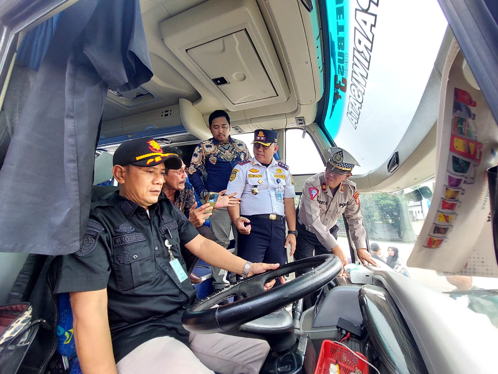 Puluhan Armada Diperiksa, Dishub Temukan Sejumlah Bus Pariwisata di Tangsel Tak Layak Jalan Foto : Ist