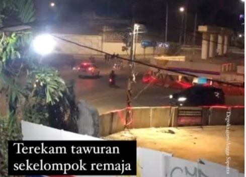 Tawuran Maut di Exit Tol Sawangan Depok Tewaskan Satu Pelajar Foto : IG