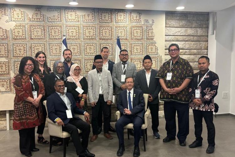 5 Aktivis NU Temui Presiden Israel Foto : Ist