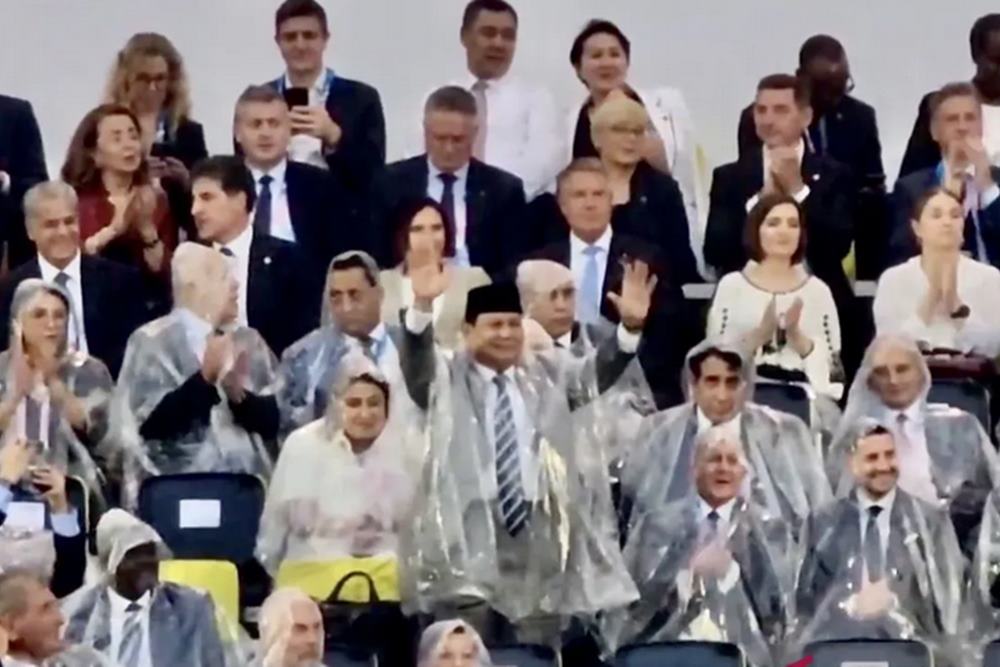 Diguyur Hujan Deras, Prabowo Nonton Pembukaan Olimpiade Paris Foto : Ist