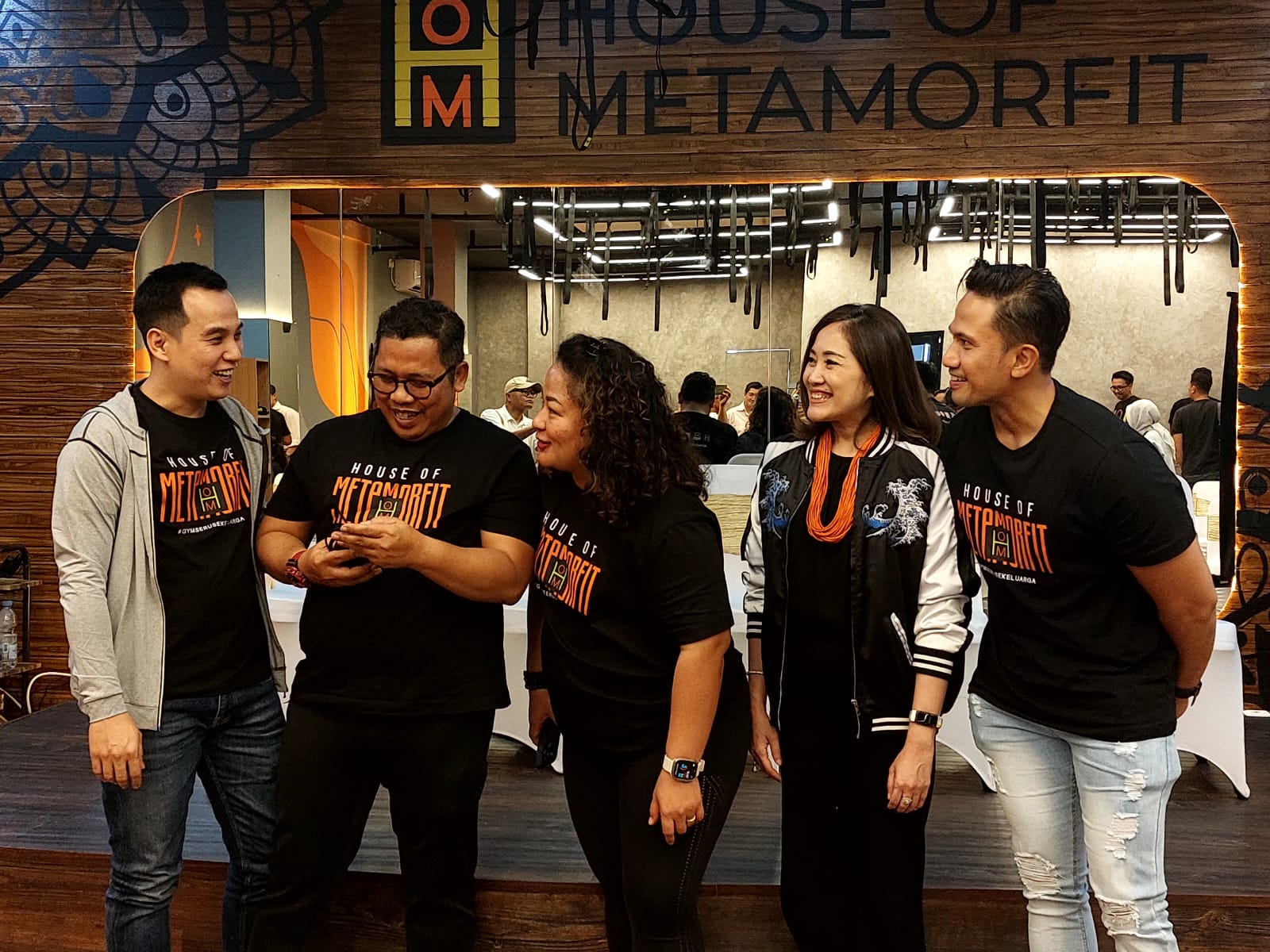 HOM Hadir di Alam Sutera, Pusat Kebugaran Ternyaman Bagi Keluarga, Perempuan, Hingga Anak Talkshow pembukaan Pusat Kebugaran Home of Metamorfit (HOM) cabang ke-15 di Alam Sutera, Tangerang. Foto : Ist
