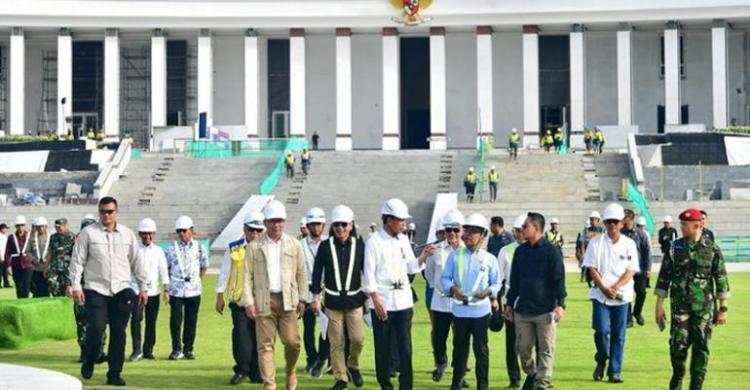 Jokowi Nggak Mau Buru-buru Ngantor Di IKN Foto : Ist