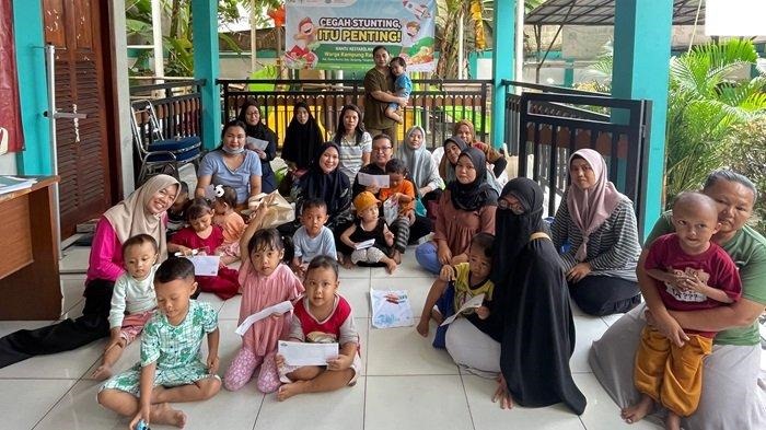 LAZ Al Aqsha Delatinos Bagikan Bahan Pokok Kepada 27 Anak Hingga 6 Bulan Lembaga Amil Zakat (LAZ) Al Aqsha Delatinos berkolaborasi dengan UPTD Puskesmas Rawa Buntu, Serpong.(dra)