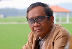 Mahfud Soal KPU Sewa Jet, Apartemen, Mobil Dinas Mewah Dan Fasilitas Lainnya Msntan Menko Polhukam Mahfud MD. Foto : Ist