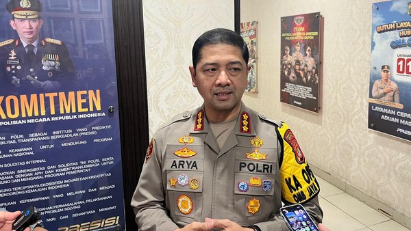 Selebgram Tewas Usai Sedot Lemak di Klinik Kecantikan Depok, Polisi Selidiki Kapolres Metto Depok Kombes Arya Pe4dana. Foto : Ist