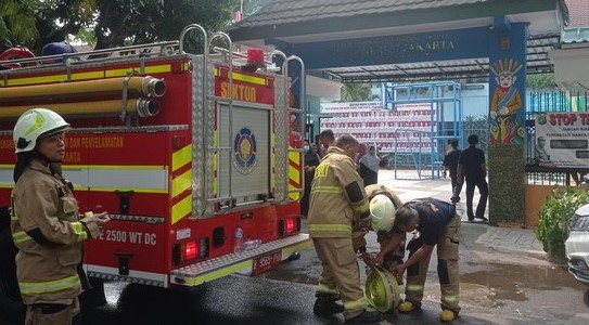 Siswa SMAN 82 Jakarta Terpaksa Dipulangkan Akibat Kebakaran Foto : Ist