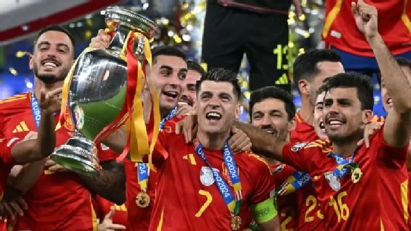 Spanyol Sukses Raih Juara 4 Kali Piala Eropa, Kalahkan Inggris 2-1 Foto : Ist