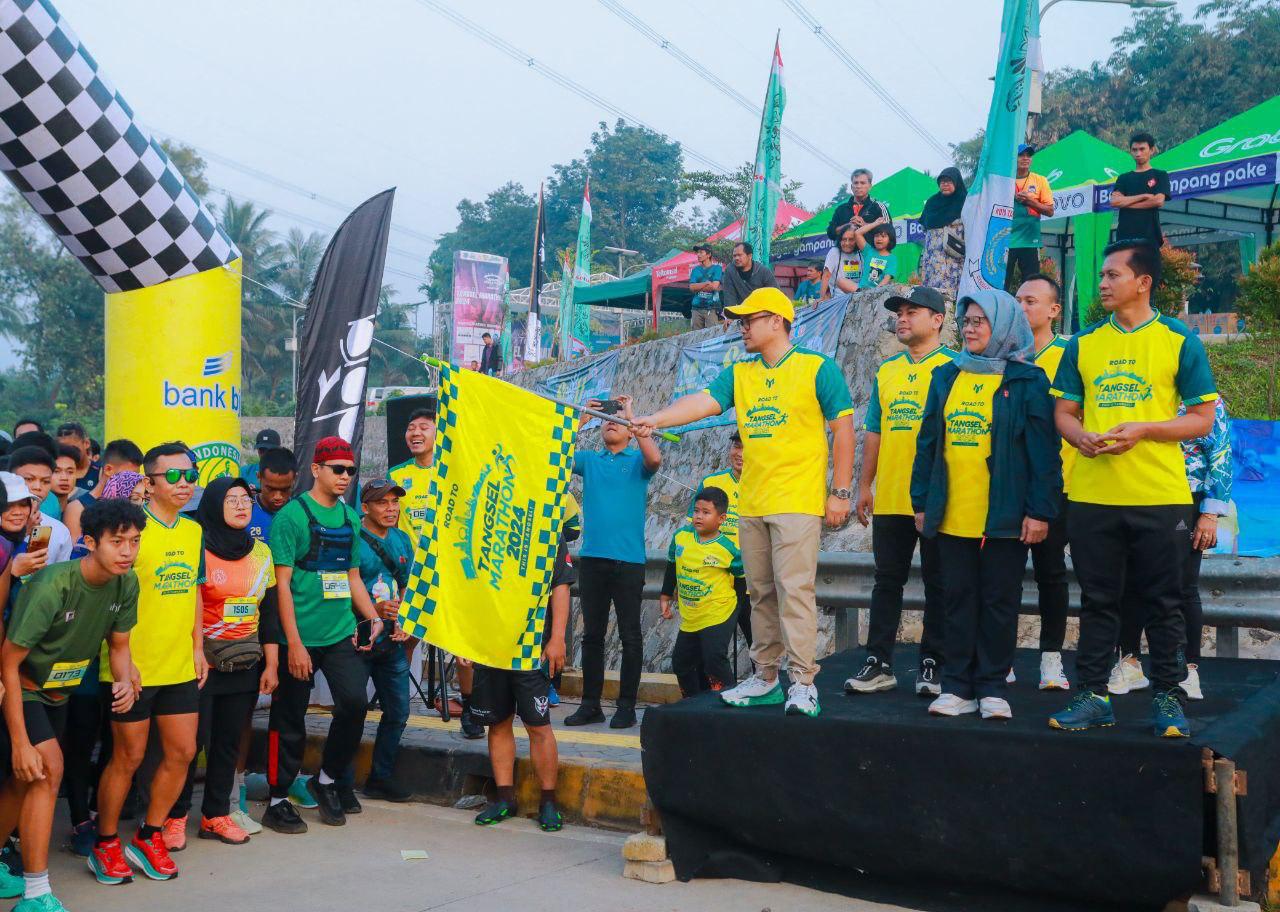 Warga Setu Antusias Ikuti Road to Tangsel Marathon Gelaran Road to Tangsel Marathon 2024 terus berlanjut. Kali ini memasuki kecamatan Setu setelah Pondok Aren, Serpong, Pamulang, Ciputat Timur.(dra)
