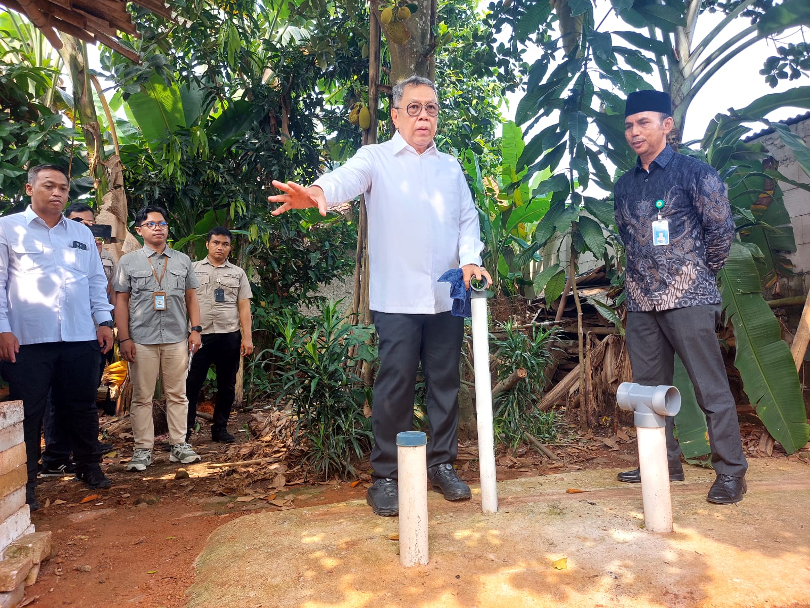 Dahulu Dibuang ke Kolam, Sumanta Bersyukur Tangki Septik Miliknya Kini Dibangun Jadi Layak Foto : Ist