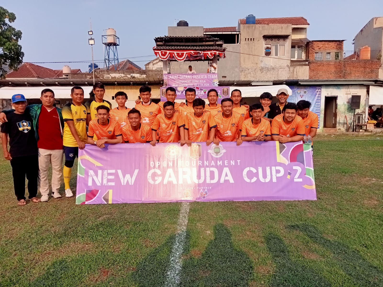 Gagal Cetak Gol dari 2 Kali Penalti, Putra Peninggilan Akhirnya Lolos ke 32 Besar Putra Peninggilan memadukan pemain muda dan para mantan pemain Perserang.(ist).