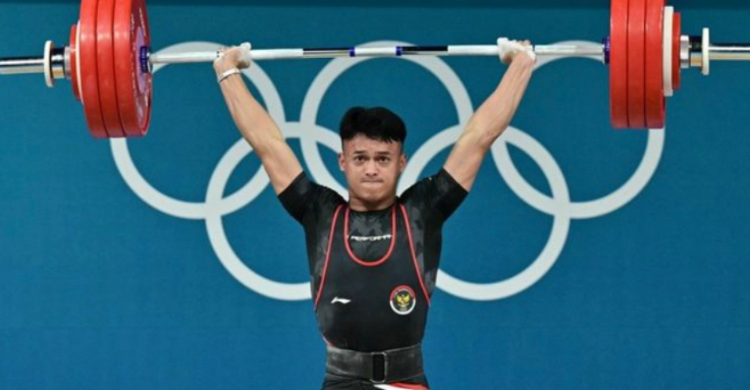 Ini Respons Jokowi Ke Rizki Lifter Angkat Besi Usai Persembahkan Emas Di Olimpiade 2024 Foto : Ist