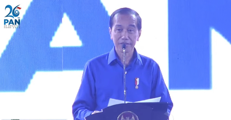 Jokowi Hadir Di Konggres PAN Dengan Baju Warna Biru Foto : Ist