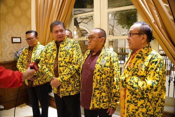Ketua Dewan Pembina ARB Hormati Keputusan Airlangga Mundur dari Ketua Umum Golkar Foto : Ist
