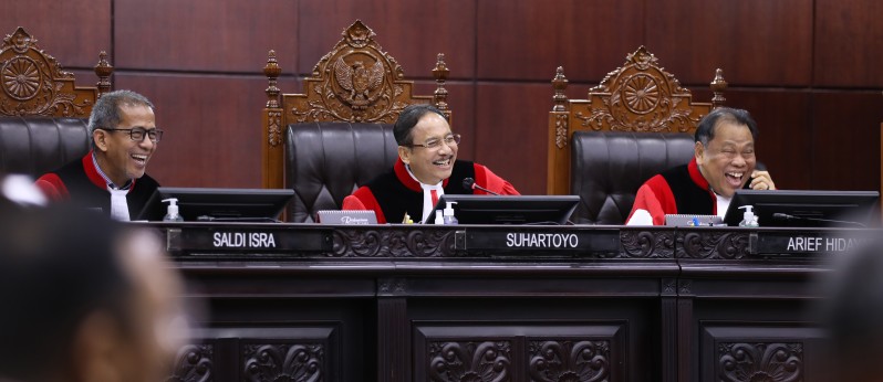 Pasca Putusan MK, Apakah Anies Bisa Masuk Gelanggang Lagi? Suasana sidang di MK dipimpin Ketua MK Suhartoyo. Foto : Ist