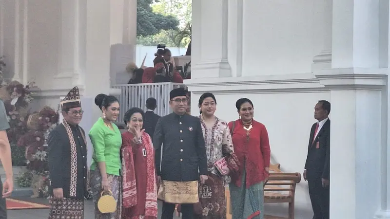 Peringatan HUT RI Ke 79, Megawati Di Jakarta Sedangkan SBY Di Pacitan Megawati saat perayaan HUT RI ke 78 di Istana Negara. Foto : Ist