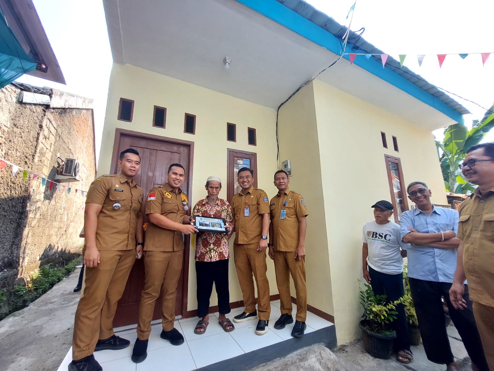 Puluhan Rumah di Ciputat Dibedah Total, Pilar : Jadikan Perkampungan Kita Nyaman dan Layak Foto : Ist