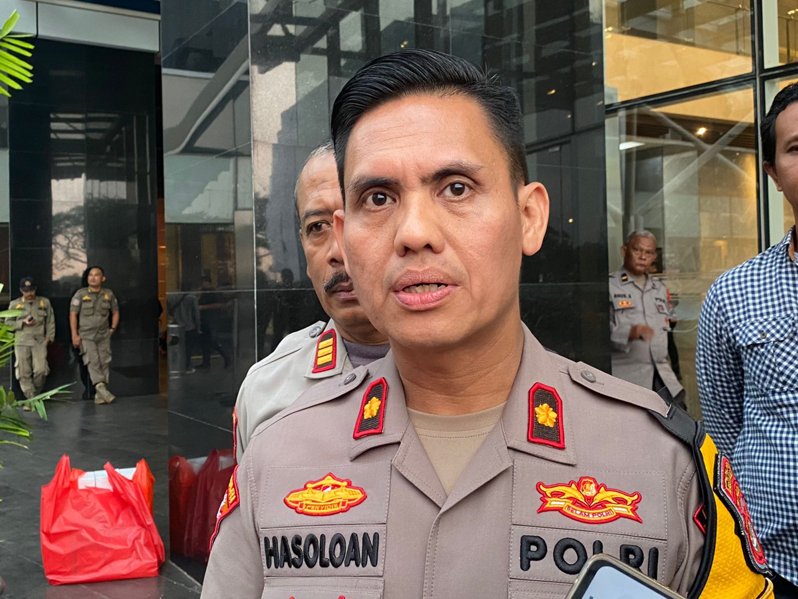 776 Personel Gabungan Amankan Pilkada Di Tangsel Kabag Ops Polres Tangsel, Kompol Hasoloan Situmorang.