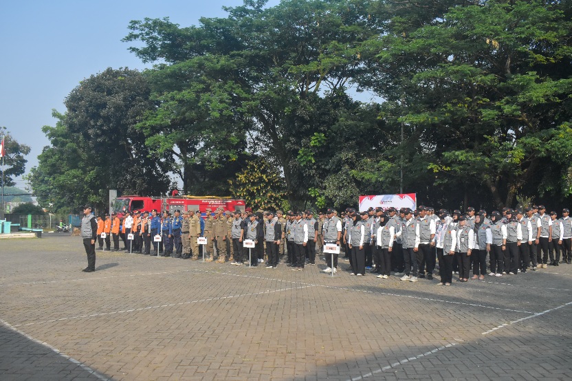 Bawaslu Tangsel Mulai Tertibkan Seluruh APS Paslon, Gambar Wajah Petahana Jadi Sasaran Utama Foto : Ist