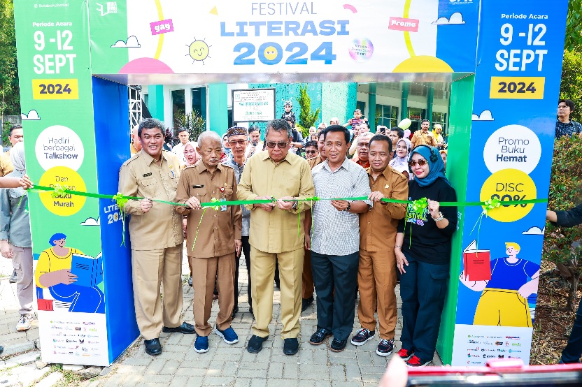 Festival Literasi, Benyamin Ajak Masyarakat Ramaikan Perpustakaan Kota Tangsel Foto : Ist